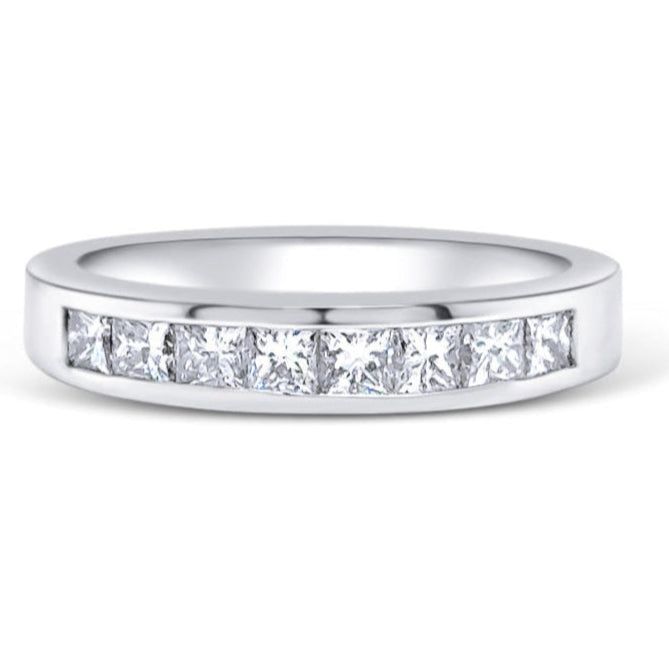 14k white gold half-band ring with eight channel-set diamonds (0.73 cts)