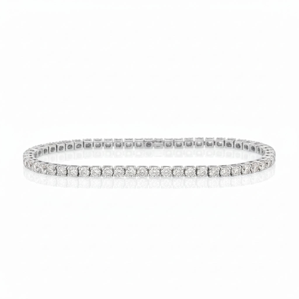 18k white gold tennis bracelet with 42 round brilliant diamonds totaling 6.40 cts