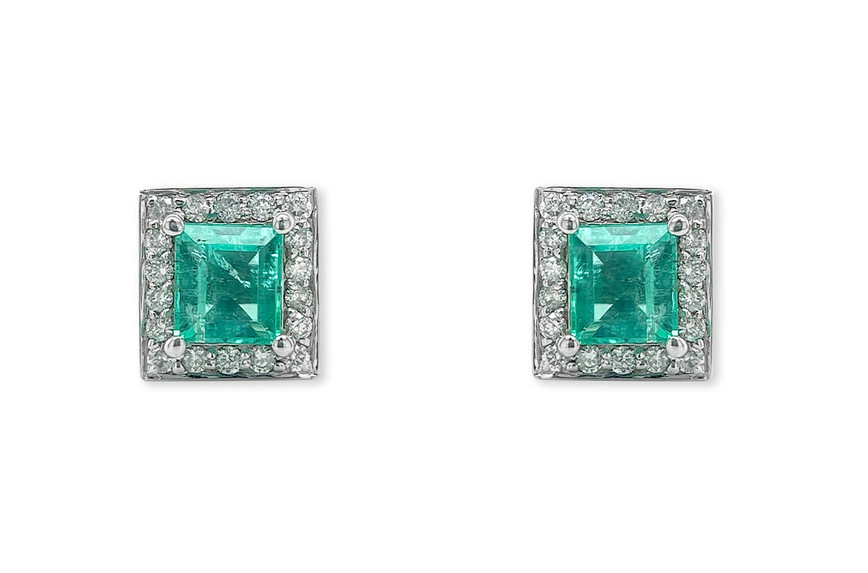 Earrings 18kt Gold Colombian Emeralds & Diamonds Studs