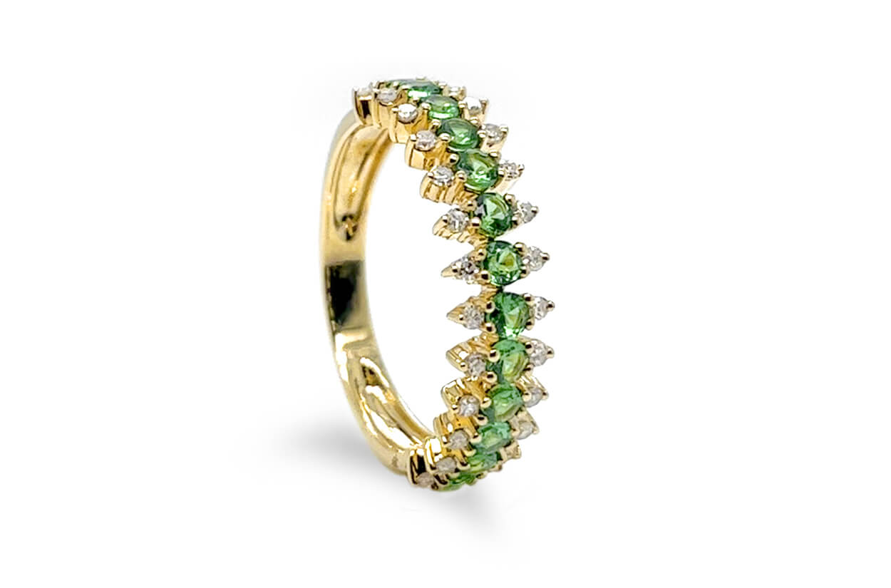 Ring 14kt Gold Round Tsavorite & Diamonds Band