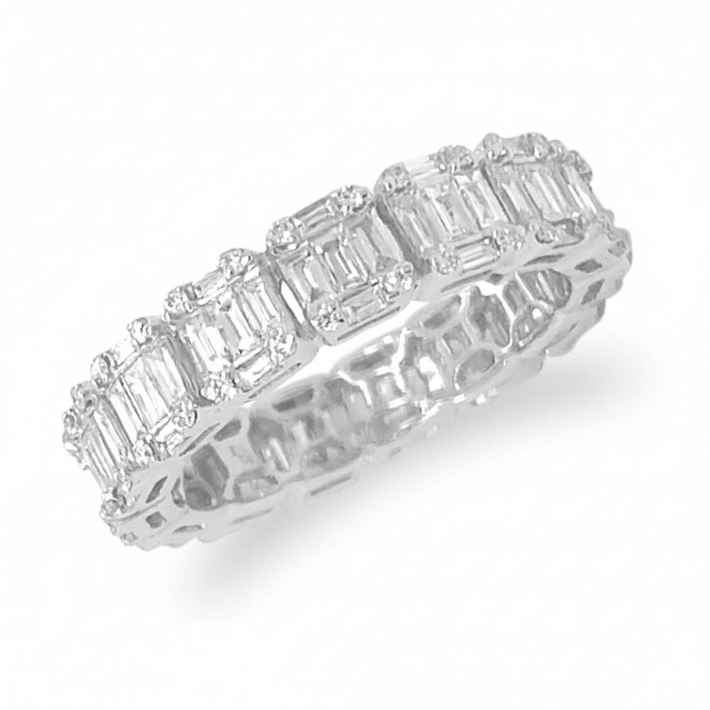 18k white gold eternity ring with emerald illusion diamond setting