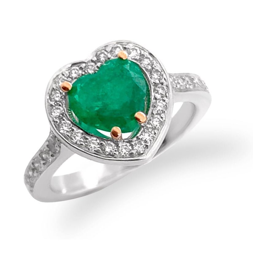 18k gold ring with a heart-shaped emerald surrounded by diamonds