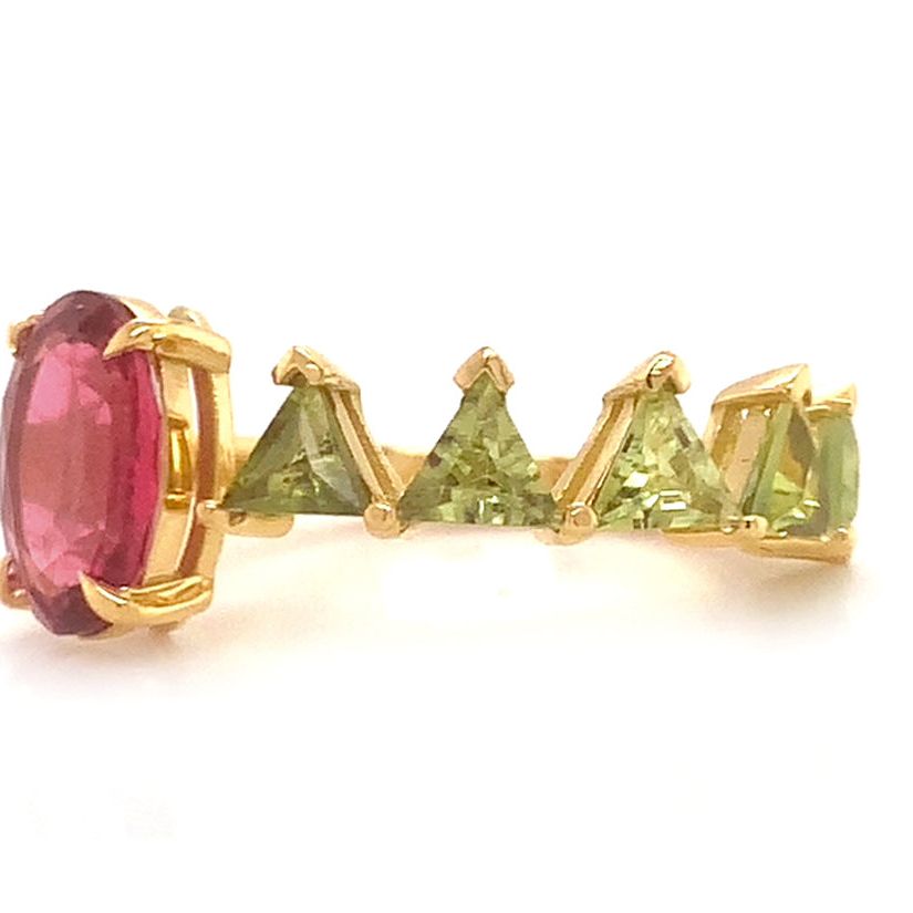 18k yellow gold ring with oval rubellite and green sapphire accents
