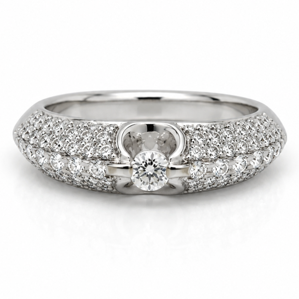 18k gold ring with a 0.80 ct round diamond