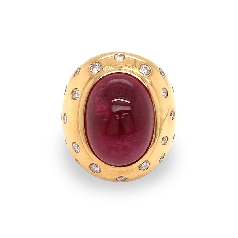 18k yellow gold ring with rubellite cabochon and diamond accents