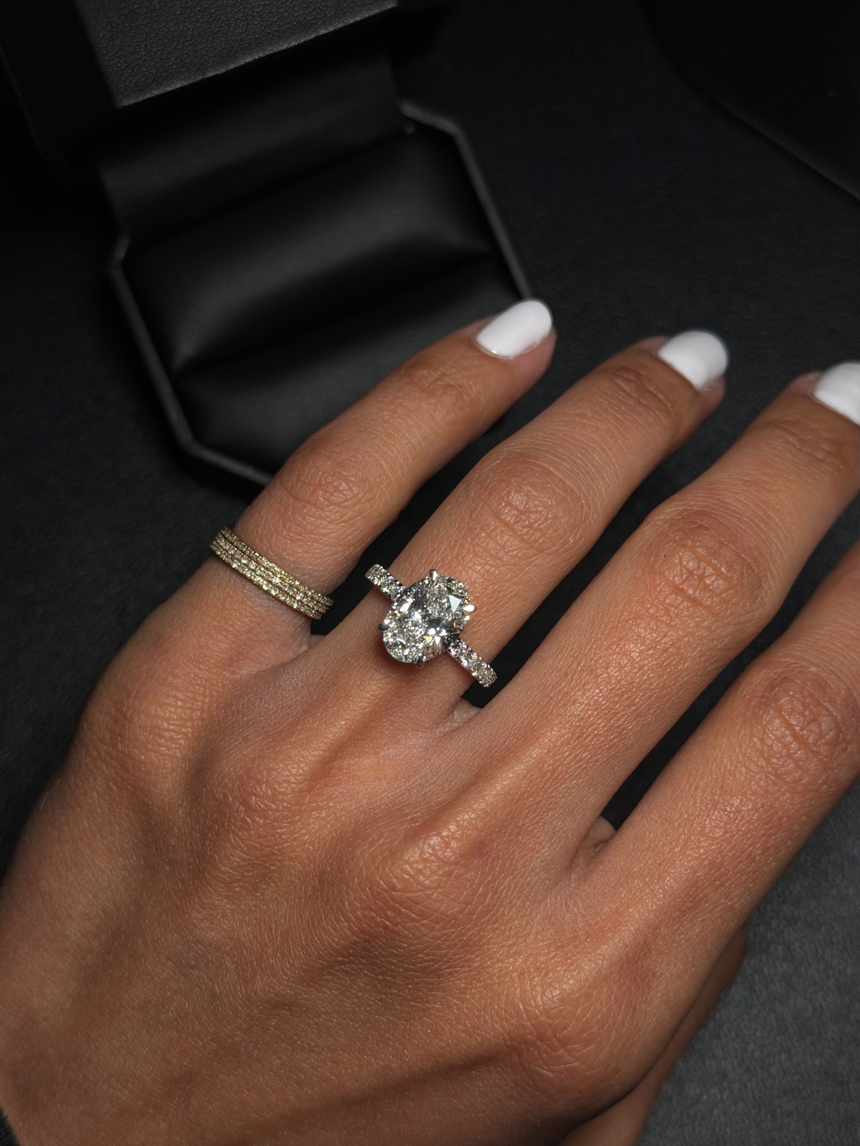 How to Buy an Engagement Ring in Miami