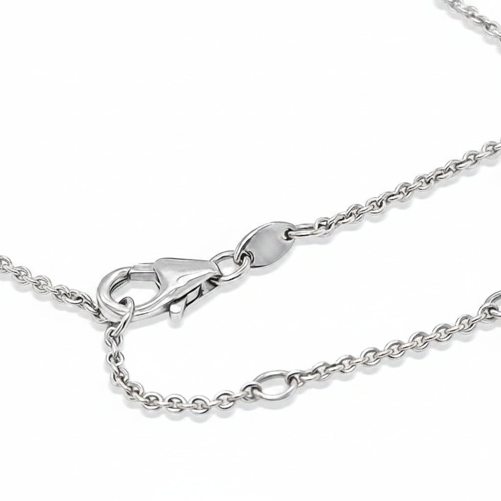 18k gold graduated diamond necklace with 1.75 ctw round brilliant diamonds by Diamond Tales