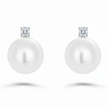 14k gold stud earrings with 8.5 mm pearls and 0.04 cts diamonds