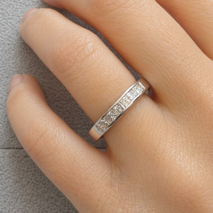 14k white gold half-band ring with eight channel-set diamonds (0.73 cts)