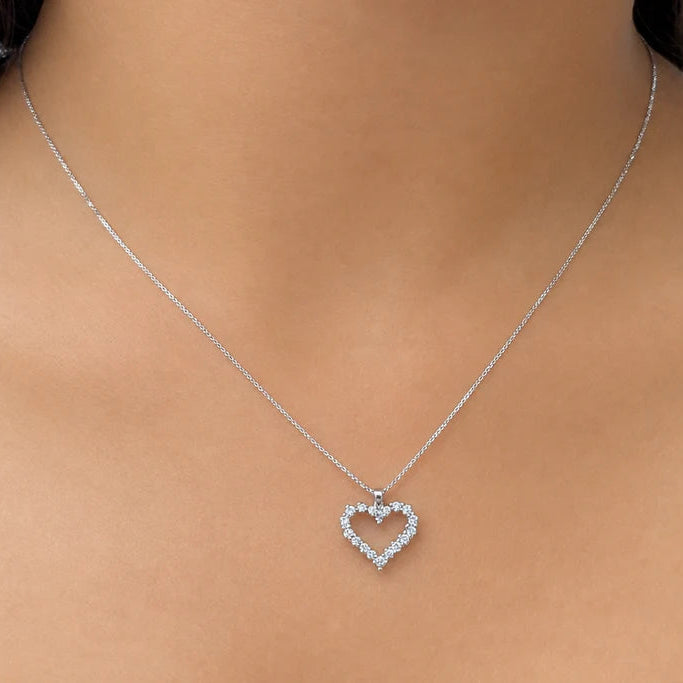 14k white gold heart pendant necklace with 0.19 cts of diamonds