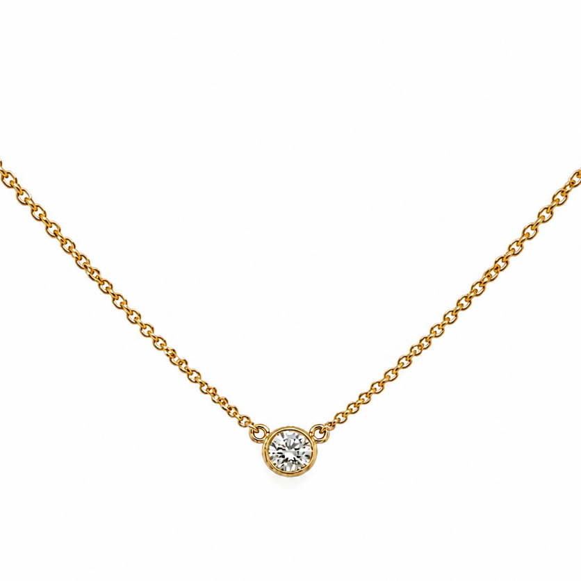 14k yellow gold pendant necklace with 0.12 ct natural diamond