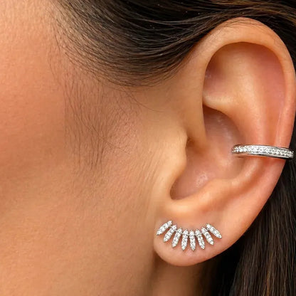 18k white gold diamond ear cuff with 0.11 carats of diamonds