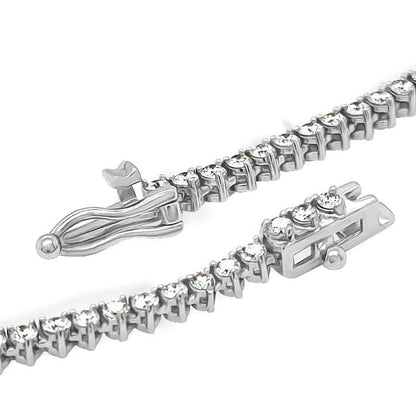 18k gold graduated diamond necklace with 5.20 ctw round brilliant diamonds by Diamond Tales