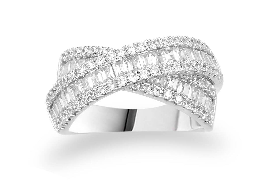 Ring 18kt Gold Baguette &amp; Round Diamonds Cross Band
