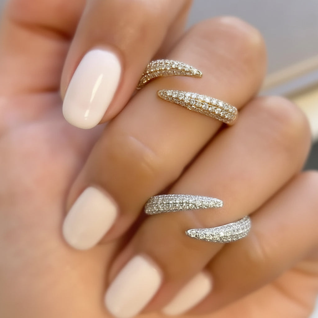18k gold ring with diamonds set in claw prongs for a clean, structured look