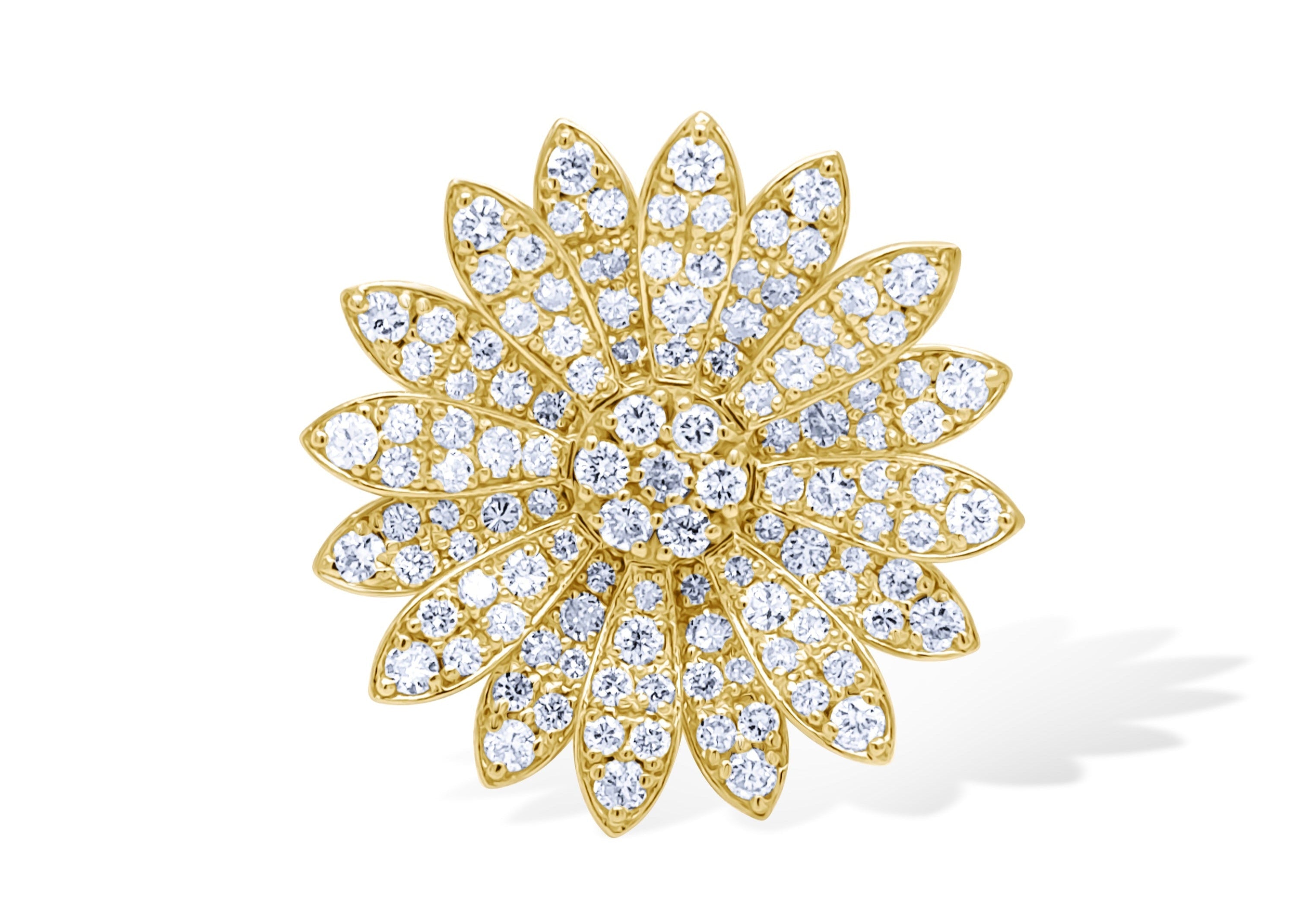 Floral round diamond stud earrings in 18k yellow gold – Diamond Tales