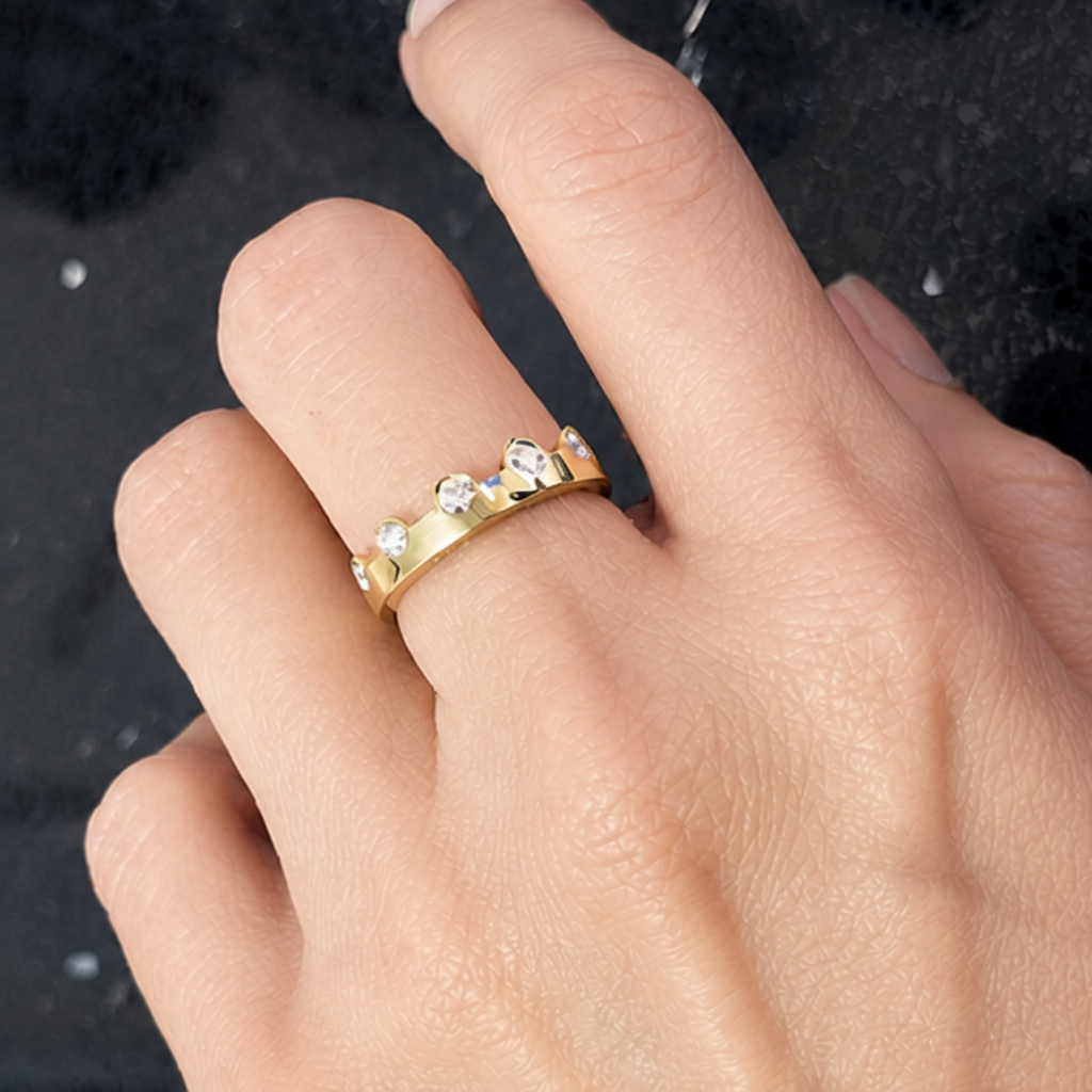 14k yellow gold diamond ring by Diamond Tales