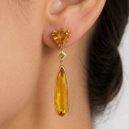 Detail of the square-cut yellow sapphires set between the citrine drops