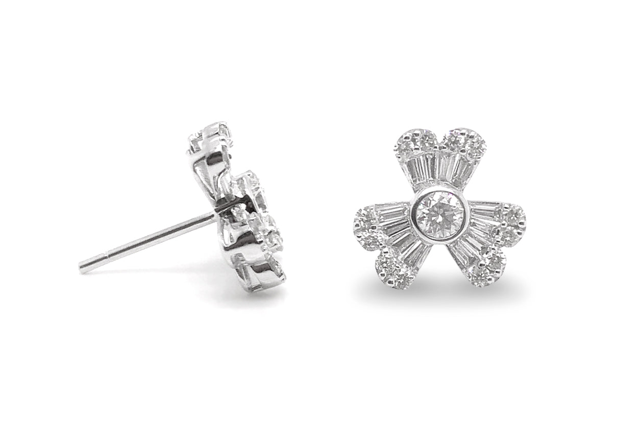 Earrings 18kt Gold Diamonds Flower Stud - Diamond Tales Fine Jewelry 1