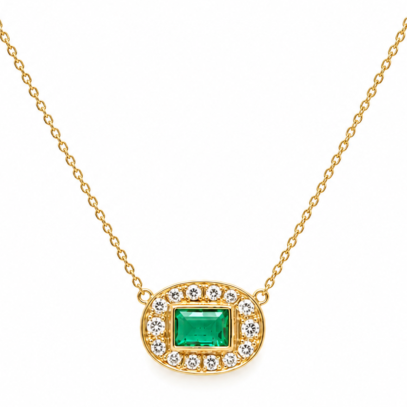 18k gold necklace with emerald and pavé diamonds