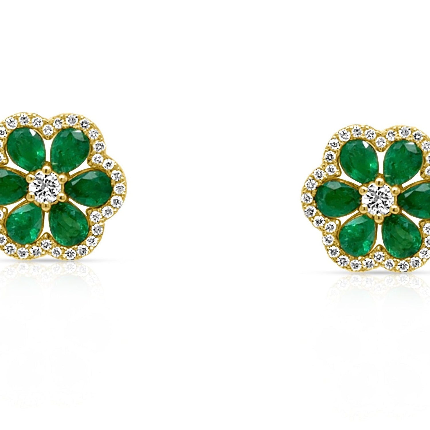 18k yellow gold flower earrings with emeralds and round brilliant diamonds by Diamond Tales