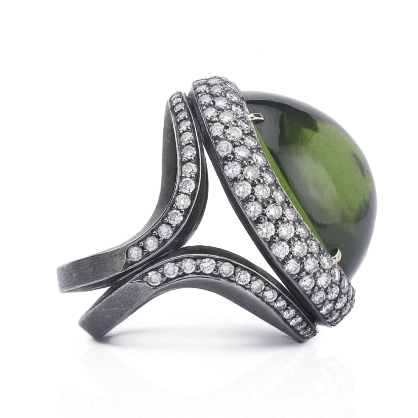 Black rhodium gold ring with gem quality peridot by Diamond Tales