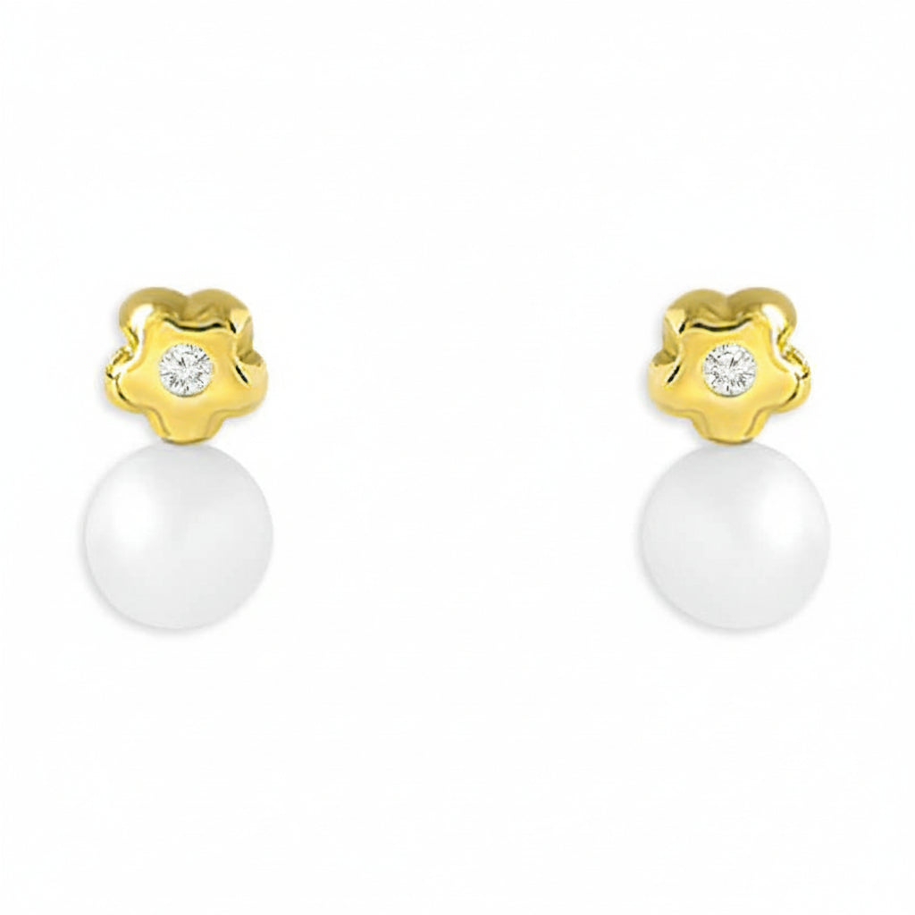 18k gold mini flower stud earrings with pearls and center diamonds by Diamond Tales