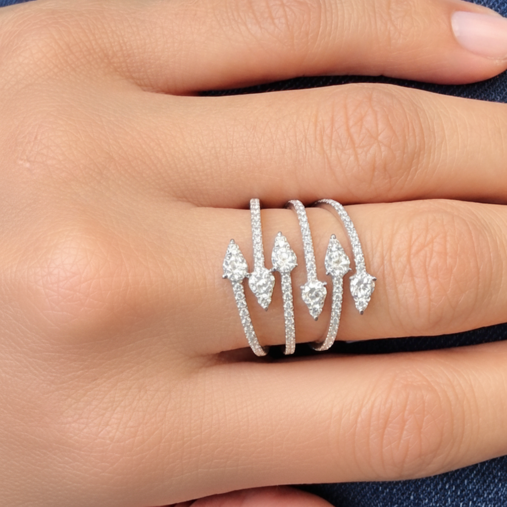 18k gold multiband ring with round brilliant diamonds by Diamond Tales