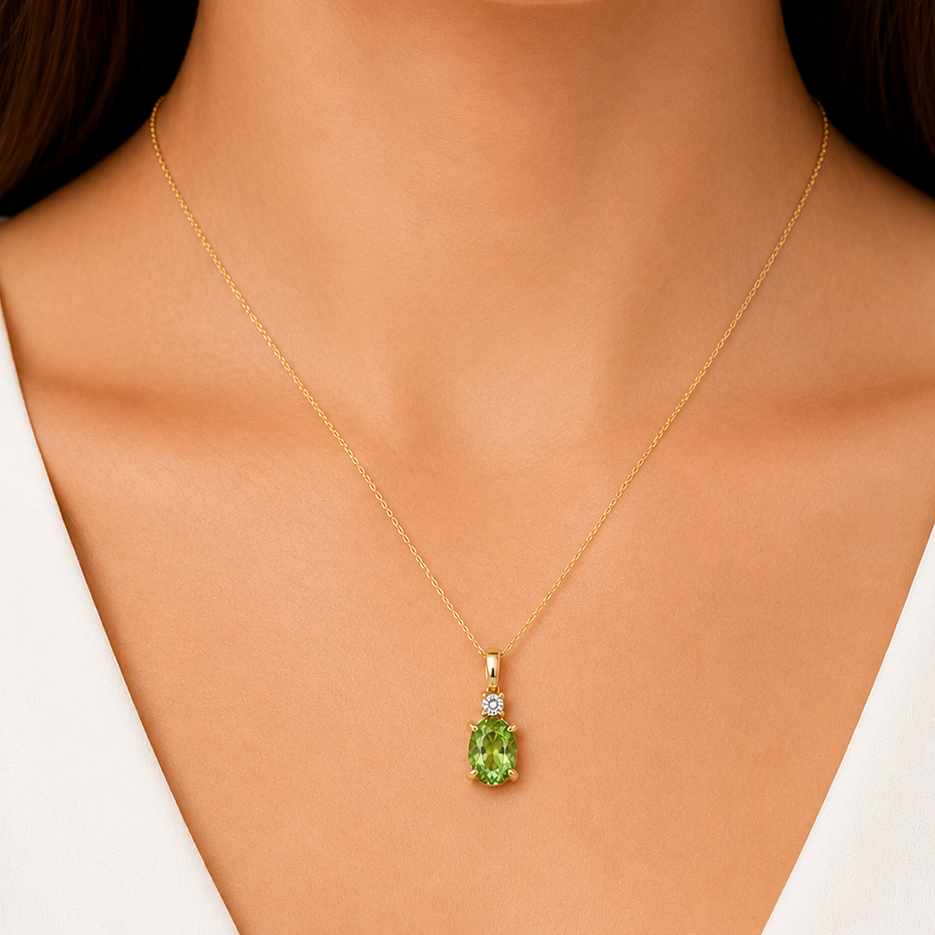 oval tsavorite and diamond pendant necklace in 14k gold, detail view